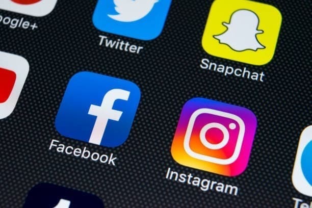 FACEBOOK E INSTAGRAM IN TILT COSA E' SUCCESSO?